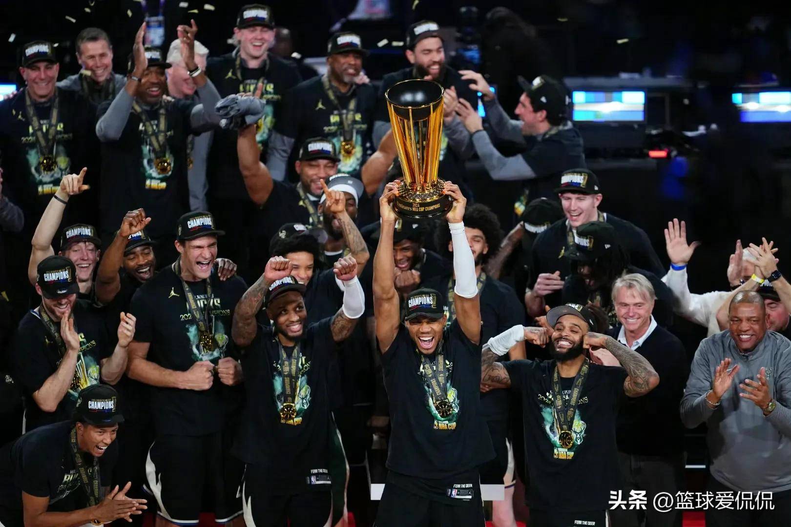 包含加时末段体能课后；密尔沃基雄鹿再遭质疑备战NBA总决赛；球迷炸锅；细节决定成败的词条