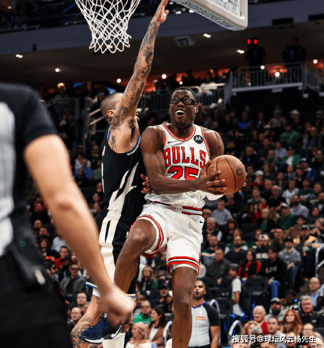 开云体育-关于转折点！芝加哥公牛门线救险，CBA季后赛赛后攻防权衡，震撼外界，年轻球员得到机会的信息