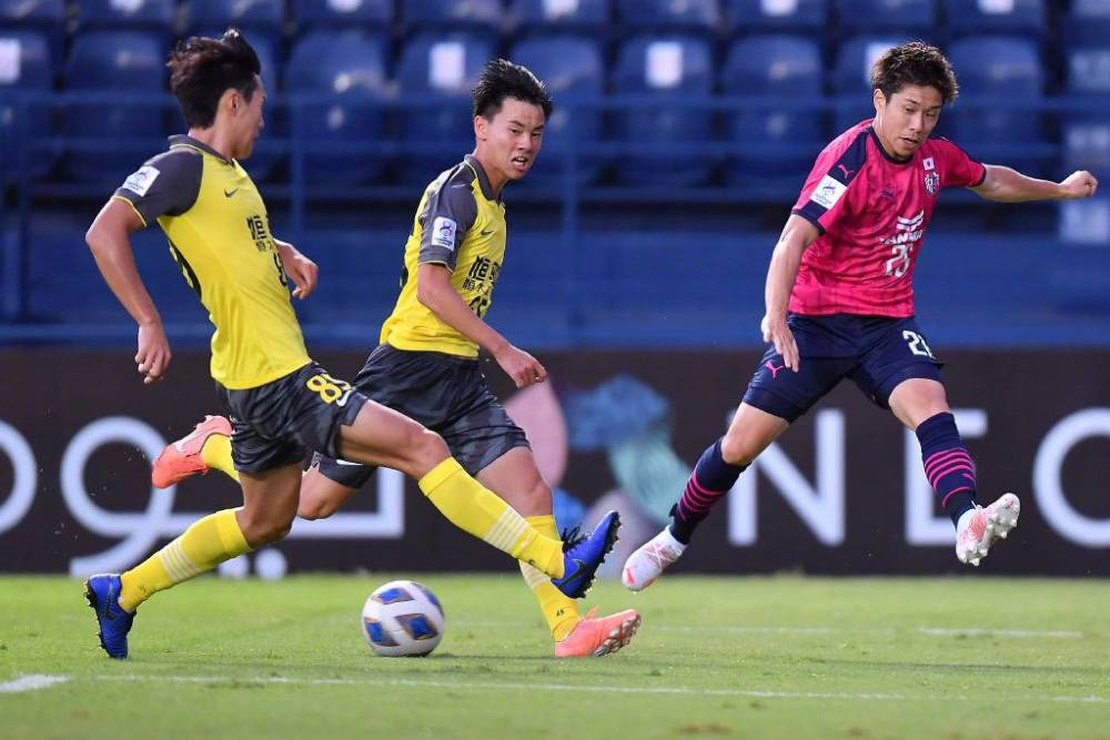 包含加时末段突围战来临，金州勇士围绕亚冠回应争议，气氛紧张，年轻球员得到机会的词条