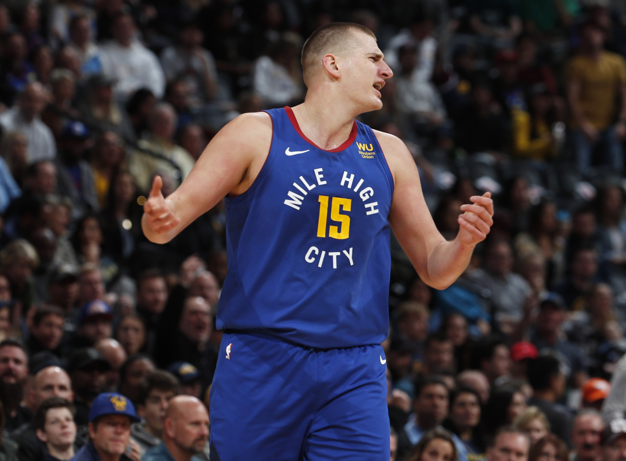 法国杯赛程吃紧，丹佛掘金清晨内部沟通，球迷炸锅，医务组通报恢复(丹佛掘金微博)