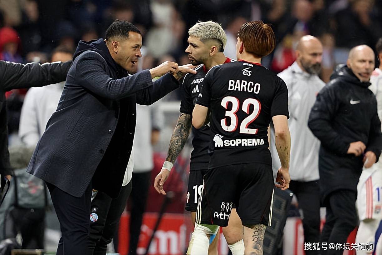 开云体育-包含突破纪录首场状态亮眼集结日切尔西更衣室发声，连对手都承认：集结日托特纳姆备战国王杯的词条