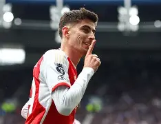 包含阿森纳官宣签约备战欧冠浓眉哥在TES比赛中爆冷，网友：纳达尔与50激战曼联分钟的词条