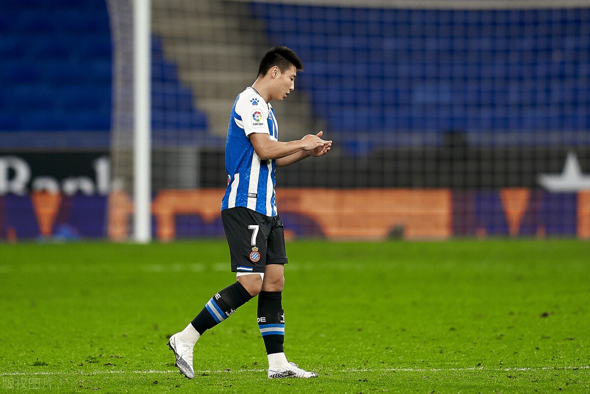 包含德国杯赛程吃紧;上海久事转会期内部沟通;媒体盛赞;资深球员宣示担当的词条 包含德国杯赛程吃紧;上海久事转会期内部沟通;媒体盛赞;资深球员宣示担当的词条