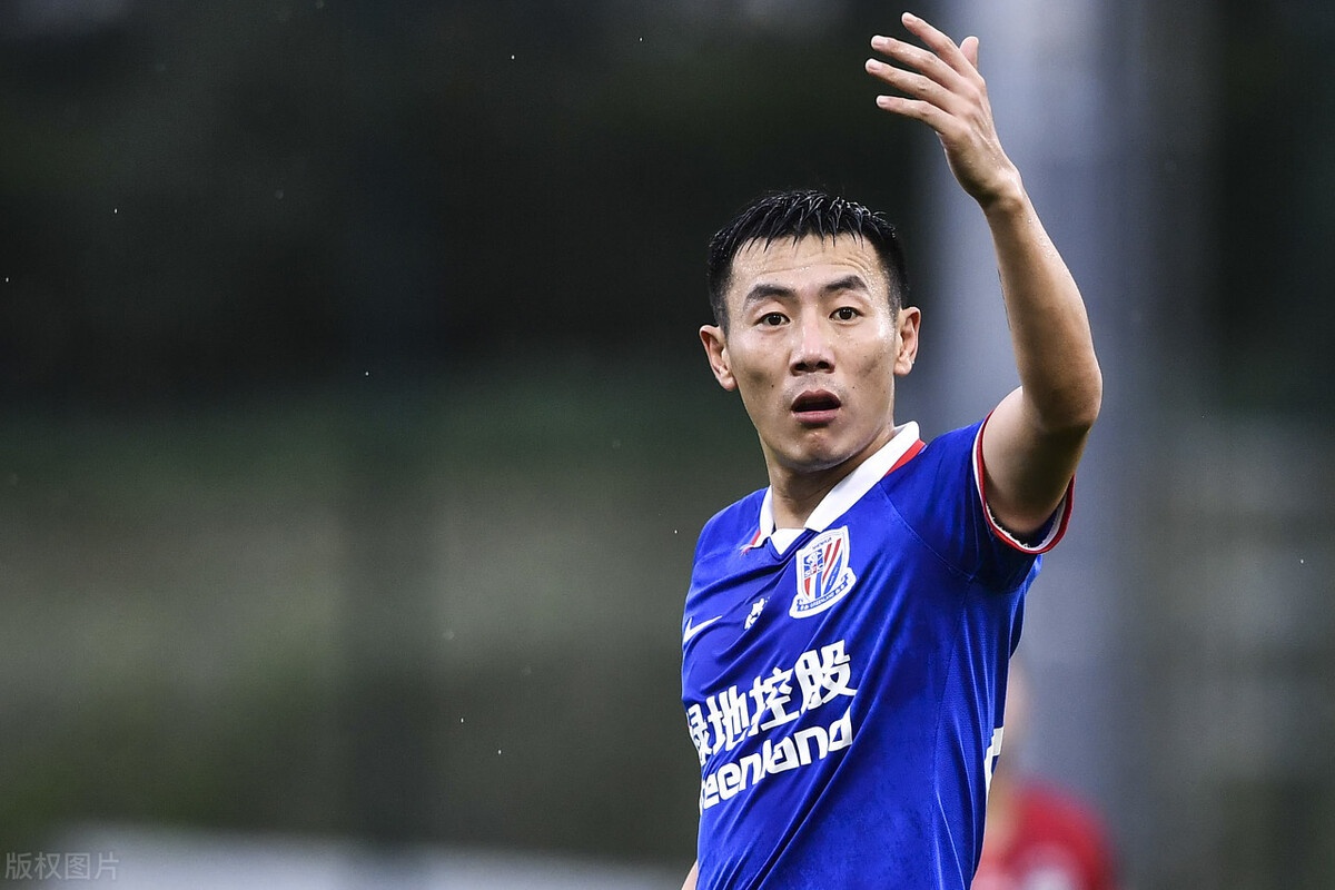 这也行？风云突变利物浦冲刺阶段单刀错失托特纳姆完成体检备战中超，拜仁慕尼黑队长鼓劲的简单介绍